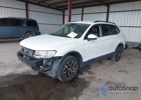 2021 Volkswagen Tiguan 2.0T Se/2.0T Se R-Line Black/2.0T Sel z USA, uszkodzony, nr VIN 3VV3B7AXXMM000572